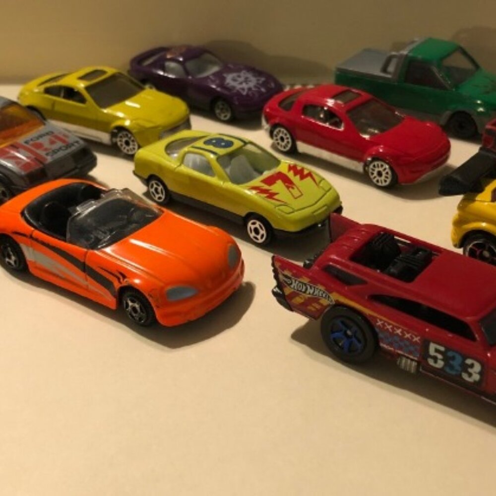 12 Assorted Toy small Cars